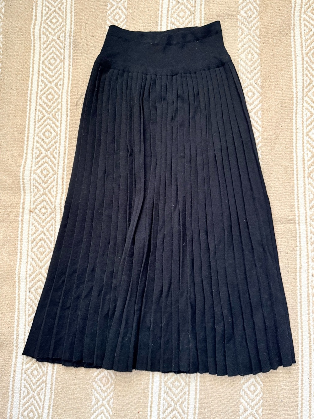 Vintage Town&Country Petite Black Wool Pleated Midi Drop waist Skirt MEDIUM - Picture 3 of 5